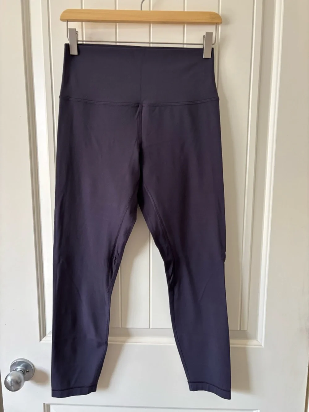 lululemon Team Canada Aligns High-Rise Dark Purple Leggings Size 8 - Picture 3 of 7